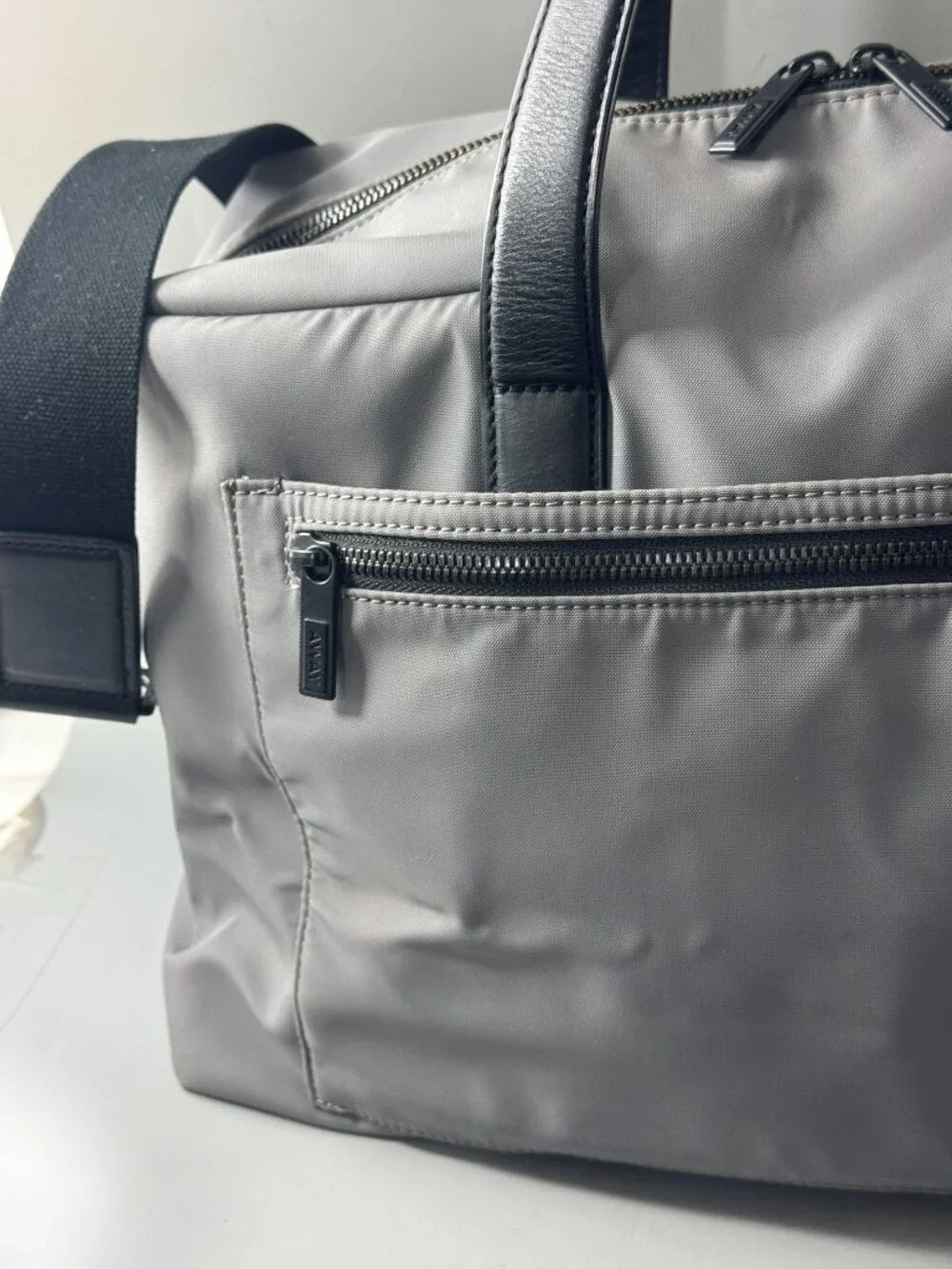 Away gray canvas
